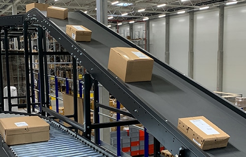 Choosing the right internal transport system for your warehouse